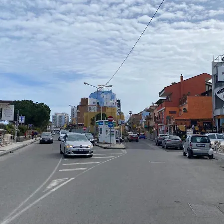 Accogliente E Moderno Bivani A 2 Minuti A Piedi Dalla Spiaggia-centro Con Parcheggio Riservato Apartament Giardini-Naxos