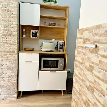 Apartament Accogliente E Moderno Bivani A 2 Minuti A Piedi Dalla Spiaggia-centro Con Parcheggio Riservato *